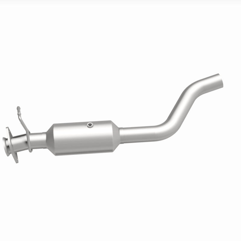 MagnaFlow 22-24 Ford F-650 V8 7.3L Underbody Direct Fit Catalytic Converter Magnaflow