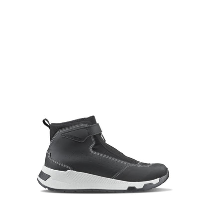 Gaerne G.Zion Gore-Tex Boot Black/White Size - 10.5