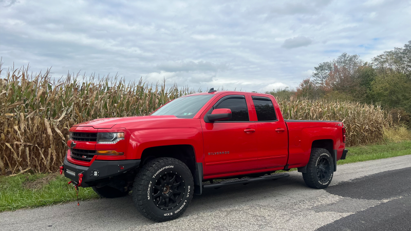 Fishbone Offroad 07-18 Chevrolet Silverado 1500/2500/3500 Double Cab Oval Side Steps -Black Textured Fishbone Offroad