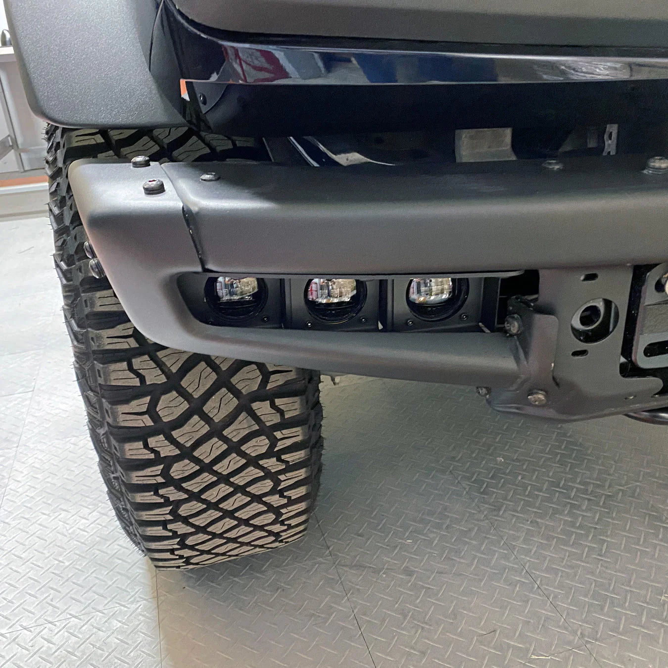 Oracle – Triple LED Fog Light Kit White Beam for Steel Bumper – Fits 2021–2025 Ford Bronco – 5890-001