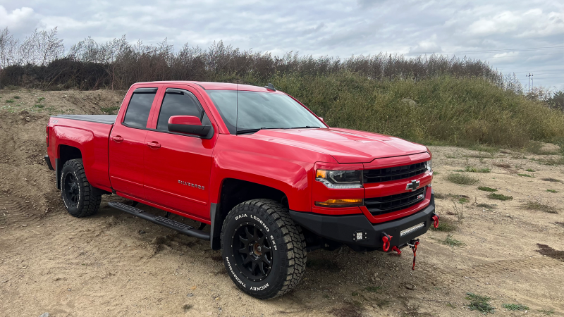 Fishbone Offroad 07-18 Chevrolet Silverado 1500/2500/3500 Double Cab Oval Side Steps -Black Textured Fishbone Offroad