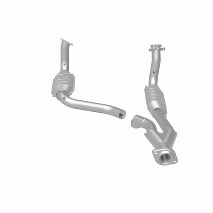 Magnaflow 2003 Chevrolet SSR 5.3L Direct Fit Converter Magnaflow