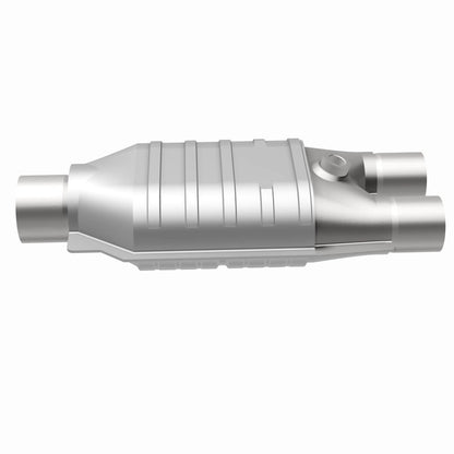 MagnaFlow Conv Univ 2/2.5 Single O2 Boss Magnaflow