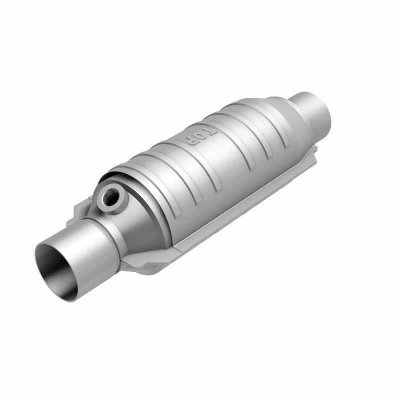 Magnaflow Conv Univ 2.25 1/O2 CA Magnaflow