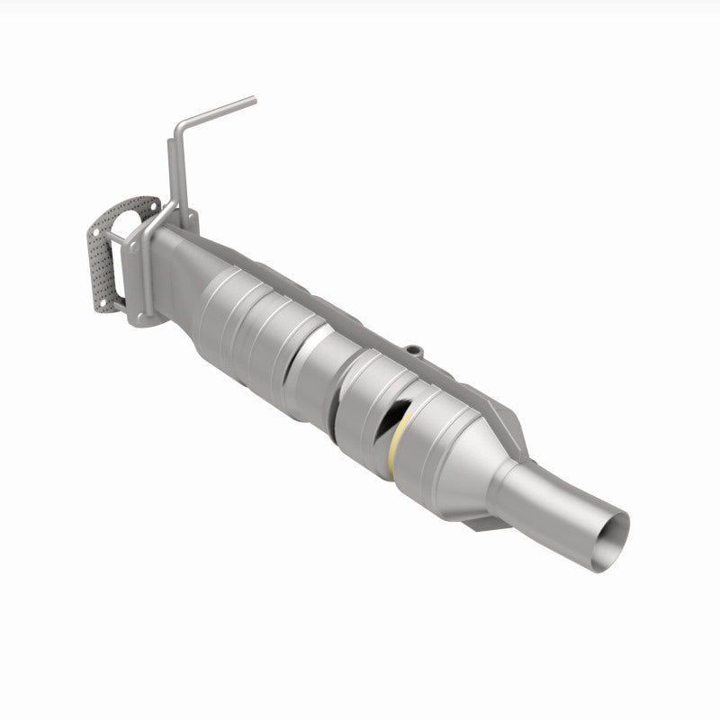 MagnaFlow 09-17 Ford F53 V10 6.8L Underbody Direct Fit Catalytic Converter Magnaflow