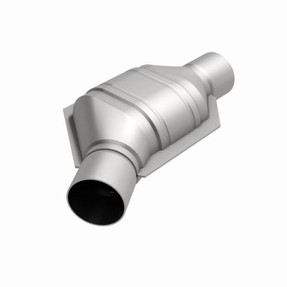 MagnaFlow Conv Univ 2.25in Inlet/Outlet Angled Offset/Center Calif OBDII Magnaflow