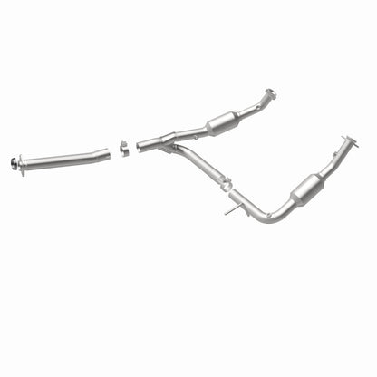 MagnaFlow Conv Direct Fit OEM 2004-2005 Ford Explorer/Mercury Mountaineer Underbody Magnaflow
