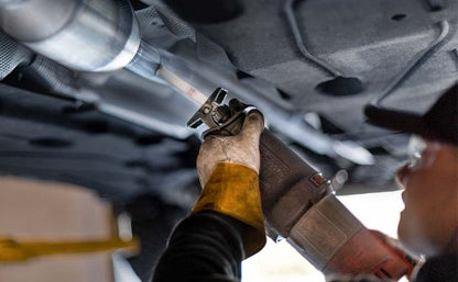 Magnaflow Catalytic Converter Universal 10in Length 5in Conv Width 2in In / 2in Out Conv Diameter Magnaflow