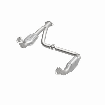 MagnaFlow Conv DF 00-01Tahoe/Yukon V8 5.7L Magnaflow