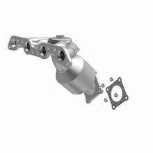 Load image into Gallery viewer, MagnaFlow Conv DF 00-04 Dodge Neon 2L Manifold