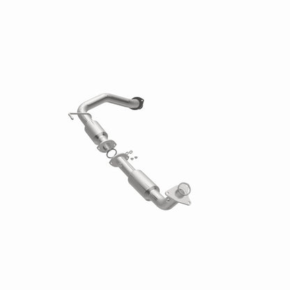 Magnaflow 08-17 Toyota Sequoia 5.7L CARB Compliant Direct-Fit Catalytic Converter Magnaflow