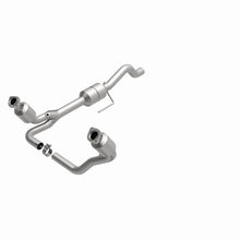 Load image into Gallery viewer, MagnaFlow Conv DF 00-03 Dodge Durango 4.7L