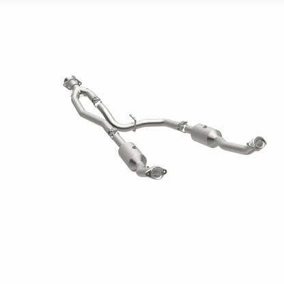 MagnaFlow 20-21 Ford Transit-150 Single Underbody V6 3.5L RWD Direct-Fit Catalytic Converter Magnaflow