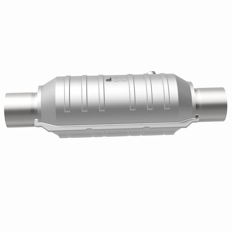 Magnaflow Conv Univ 2.50 HM Angled O2 Magnaflow