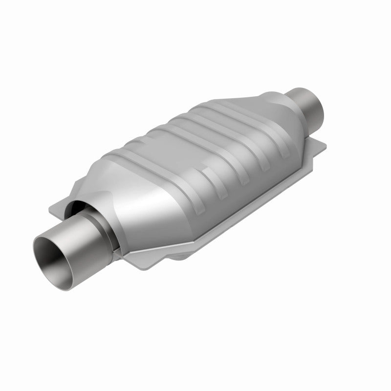 MagnaFlow Conv Univ 2.5in Inlet/Outlet Center/Center Oval 12in Body L x 7in W x 16in Overall L Magnaflow