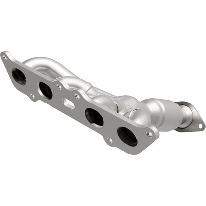 MagnaFlow OEM Grade 12-17 Toyota Prius C Federal / EPA Compliant Manifold Catalytic Converter Magnaflow