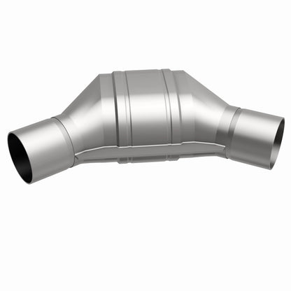 MagnaFlow Conv Universal 2.25 Angled In/Out Front CA Magnaflow