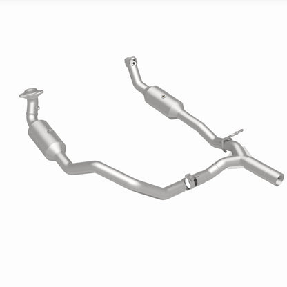 Magnaflow 17-18 Ford E-350 6.8L Direct Fit Converter Magnaflow