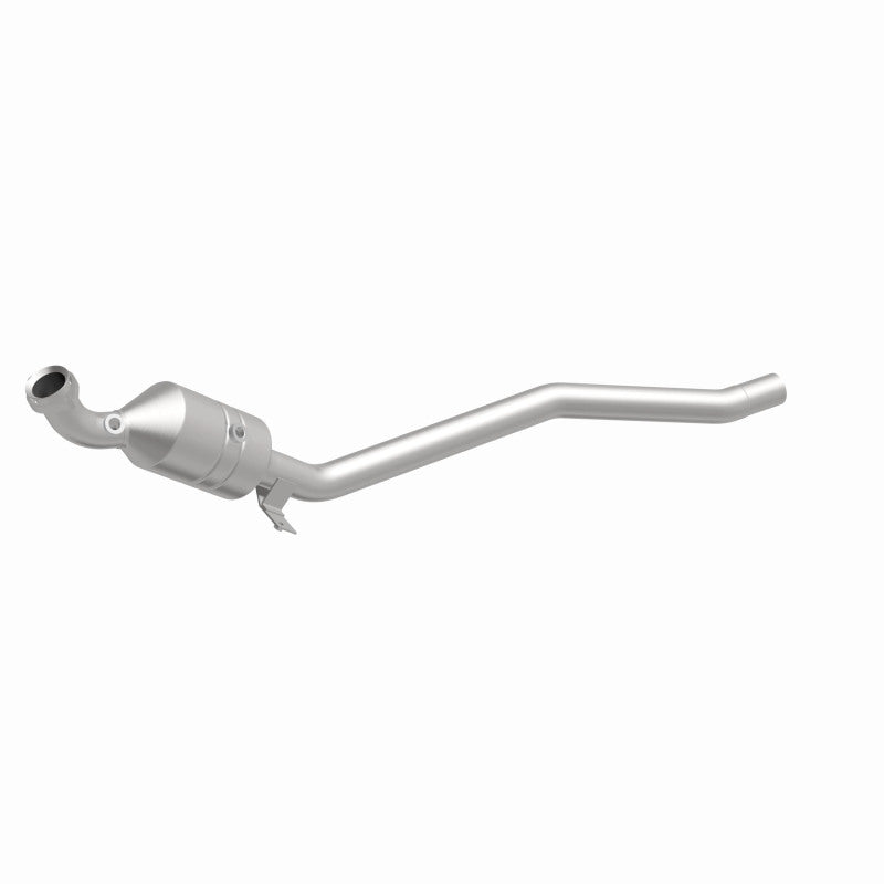 Magnaflow Conv DF 2006-2011 R350 3.5 L Underbody Magnaflow