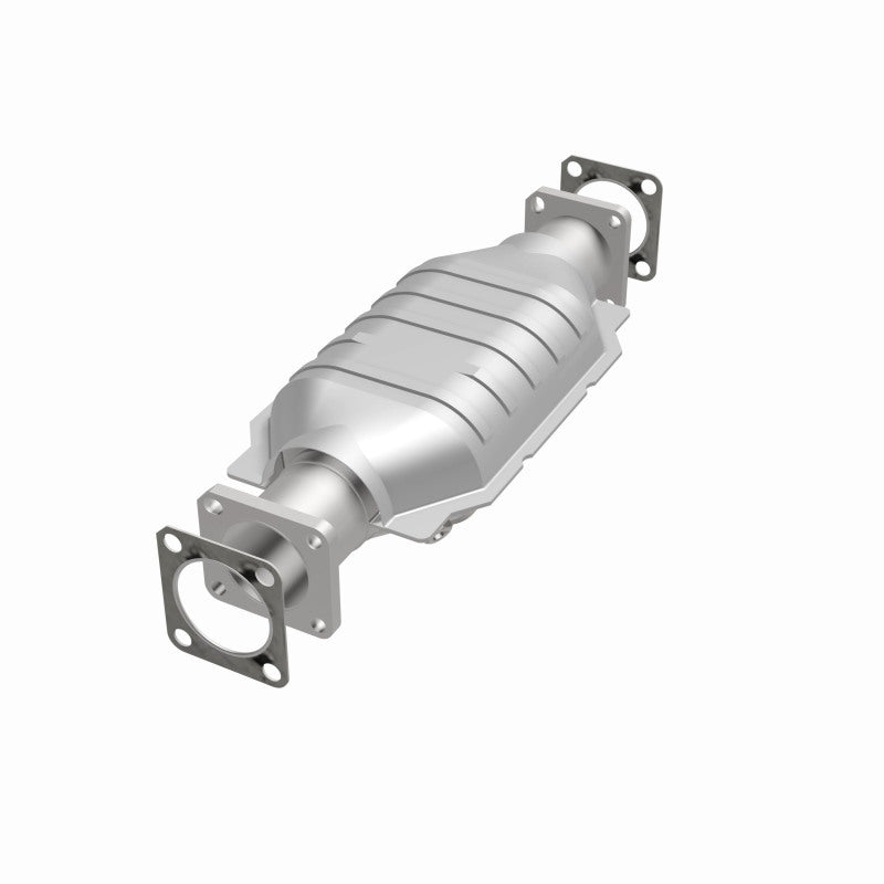 MagnaFlow California Converter Direct Fit 75-82 Chevrolet LUV 1.8L / 86-91 Isuzu Trooper 2.3L Magnaflow