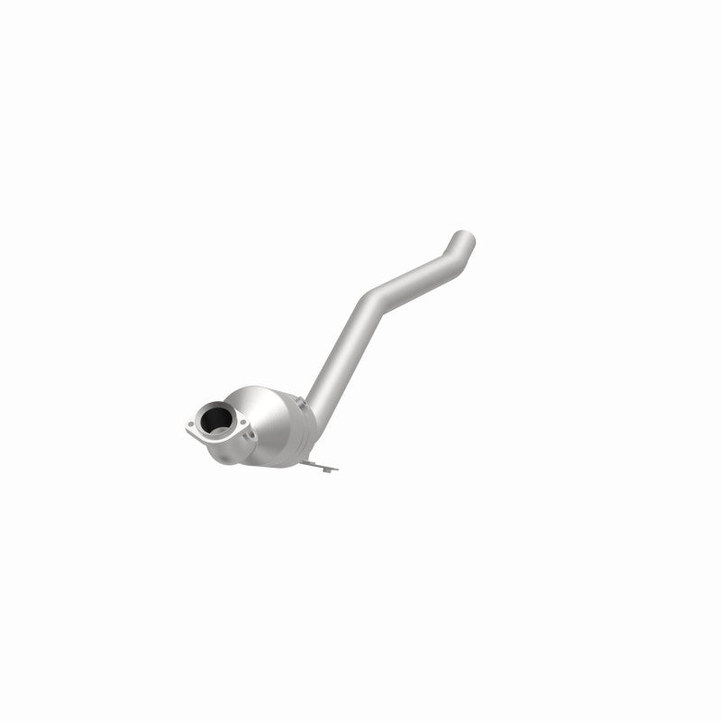 Magnaflow Conv DF 2006-2011 R350 3.5 L Underbody Magnaflow