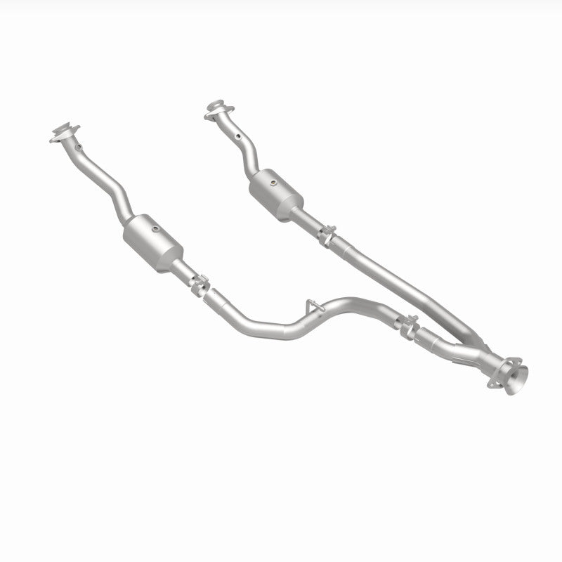 MagnaFlow 20-21 Ford Transit-150 Single Underbody V6 3.5L RWD Direct-Fit Catalytic Converter Magnaflow