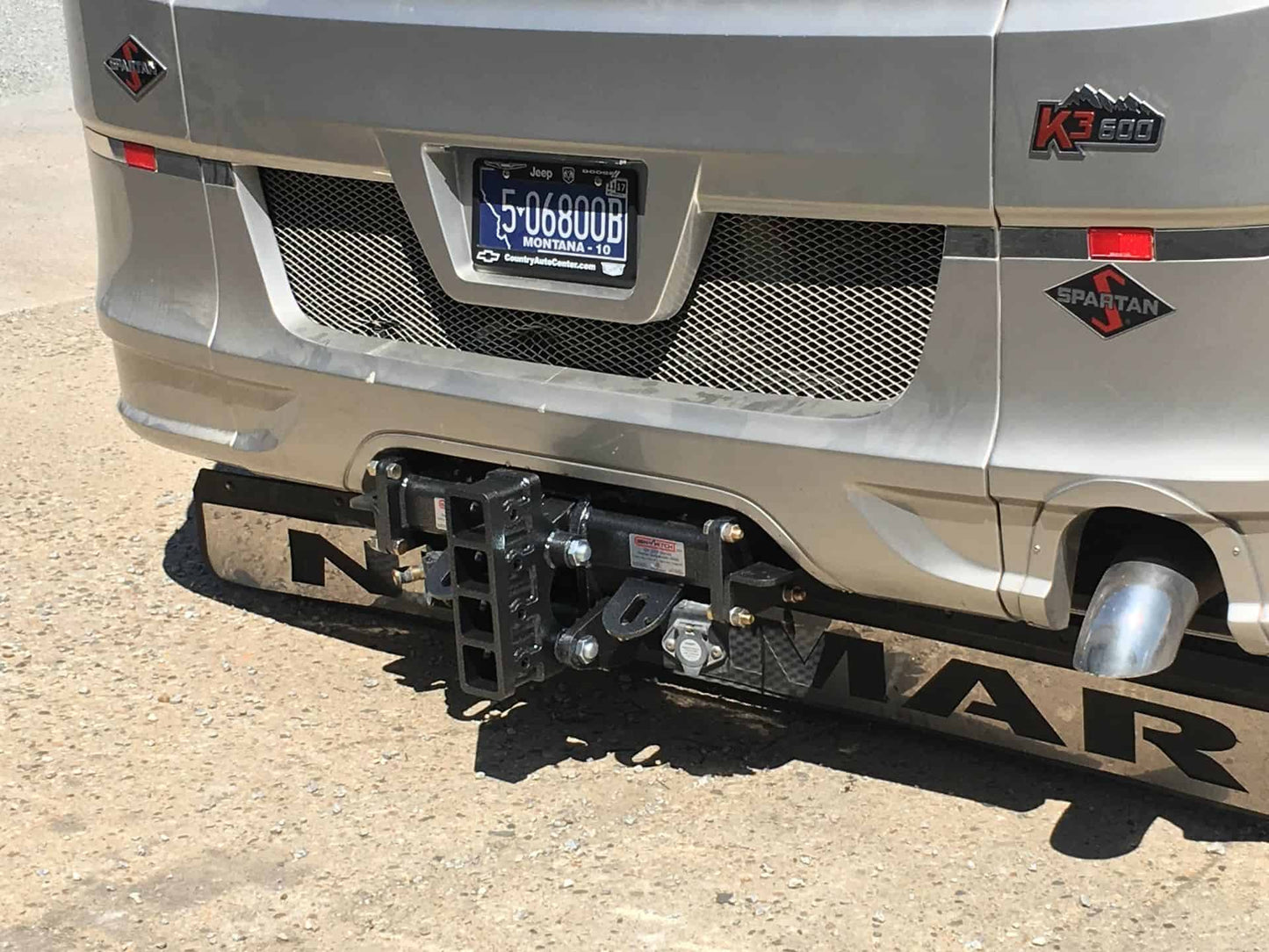 Gen-Y Traveller Torsion-Flex 2.5″ Shank 6″ Offset Drop 2.4K TW 21K Hitch Chassis Frame Mount &amp; GH-061 Dual-Ball &amp; GH-062 Pintle Lock - GH-6124