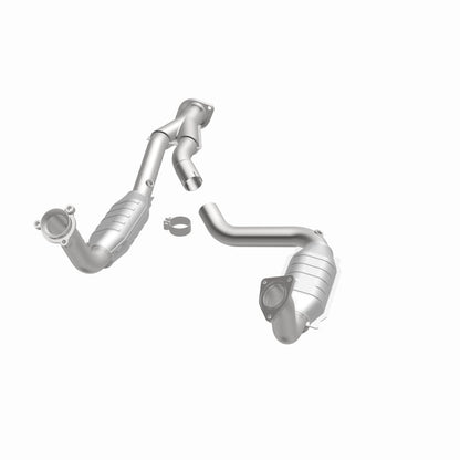 Magnaflow 2003 Chevrolet SSR 5.3L Direct Fit Converter Magnaflow