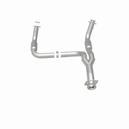 Magnaflow 07-10 GMC Sierra 2500 HD 6.0L Direct Fit Converter Magnaflow