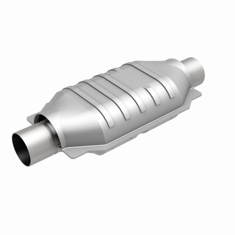 MagnaFlow Conv Univ 2.5in Inlet/Outlet Center/Center Oval 12in Body L x 7in W x 16in Overall L Magnaflow
