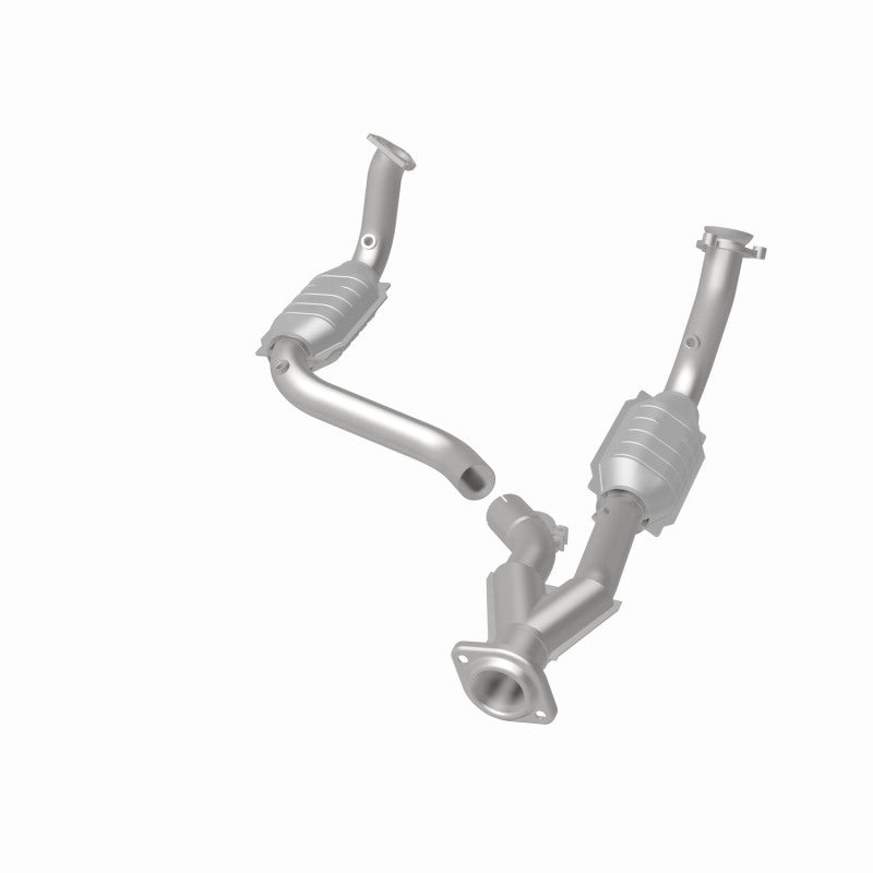 MagnaFlow Conv DF 03-06 Chevy SSR 5.3/6.0 OEM Magnaflow