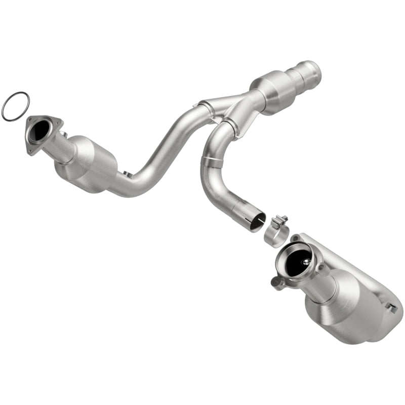 MagnaFlow Converter Direct Fit 2015 GMC Yukon XL V8 6.2L Magnaflow