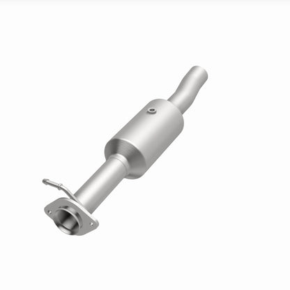 MagnaFlow 09-10 Ford F-550 Super Duty V10 6.8L Rear Underbody Direct Fit Catalytic Converter Magnaflow