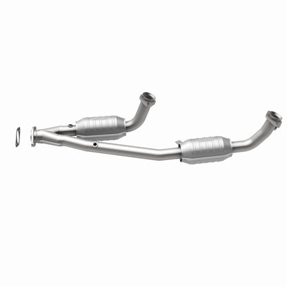 Magnaflow 95-97 Ford Windstar 3.8L Direct Fit Converter Magnaflow