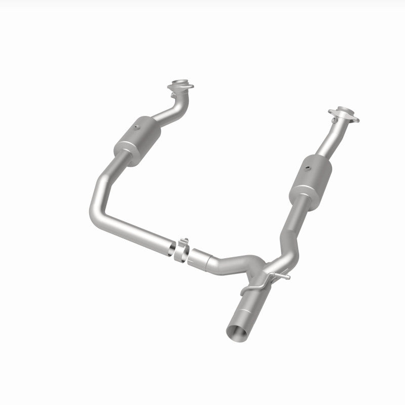 Magnaflow 09-13 Ford E-350 Super Duty V10 6.8 OEM Underbody Direct Fit Catalytic Converter Magnaflow