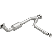 Load image into Gallery viewer, MagnaFlow Conv Direct Fit 05-06 Lincoln Navigator 5.4L w/ 3in Main Piping