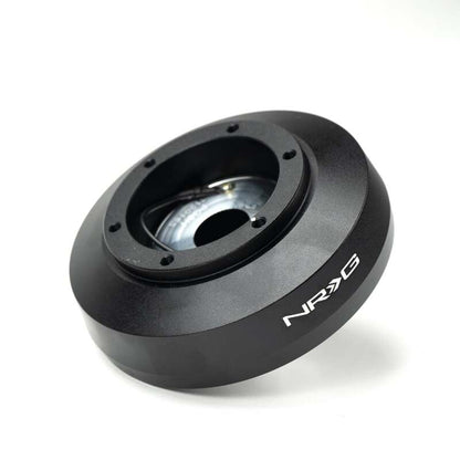 NRG Short Hub Pontiac G8 08-09 - SRK-PG8H