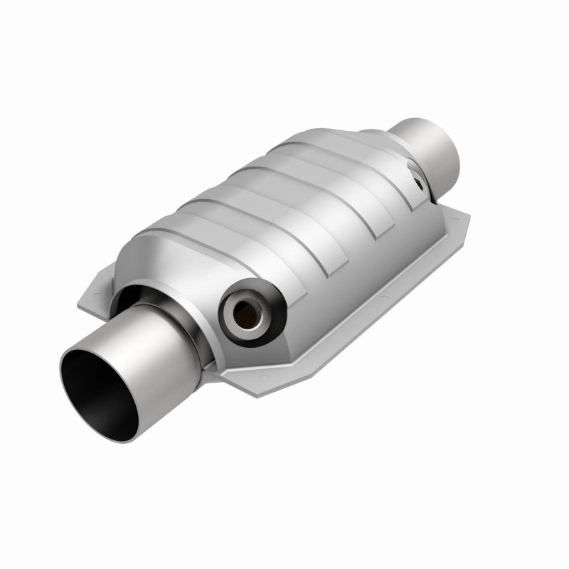 MagnaFlow Conv Univ 2.25 W/Dual O2 Boss Magnaflow