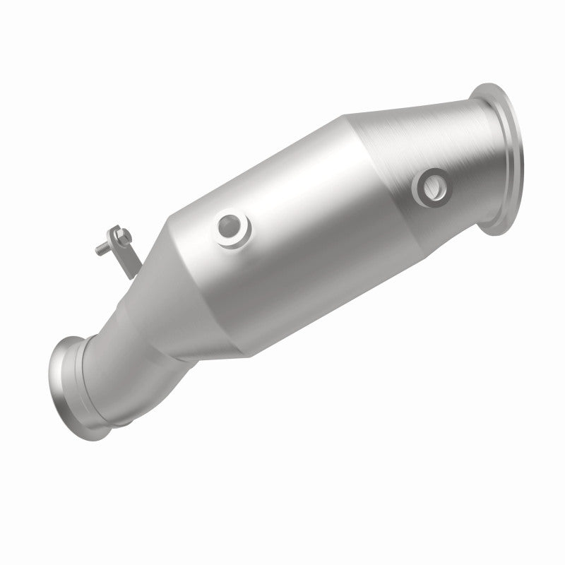 MagnaFlow 2014 BMW 335i GT xDrive 3.0L Underbody Direct Fit EPA Compliant Catalytic Converter Magnaflow