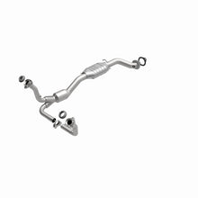 Load image into Gallery viewer, MagnaFlow Conv DF 01-05 Chevy Blazer 4.3L 2WD