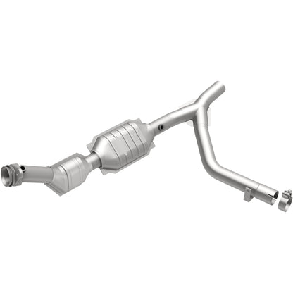 MagnaFlow Conv DF 01 Ford Trucks 5.4L Magnaflow
