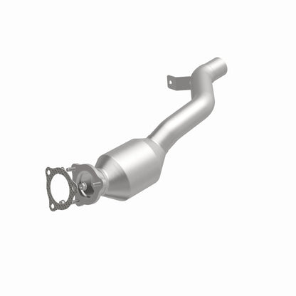 Magnaflow 10-11 Cayenne V8 4.8 OEM Underbody Direct Fit Converter Magnaflow