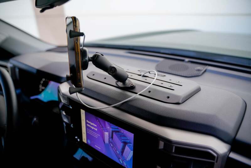 DV8 22-23 Toyota Tundra + Sequoia Digital Device Dash Mount