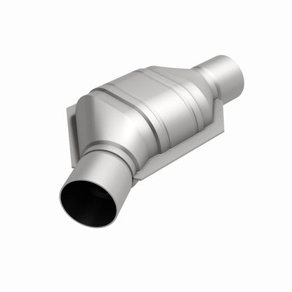 MagnaFlow Conv Univ 2.25in Inlet/Outlet Angled Offset/Center Calif OBDII Magnaflow