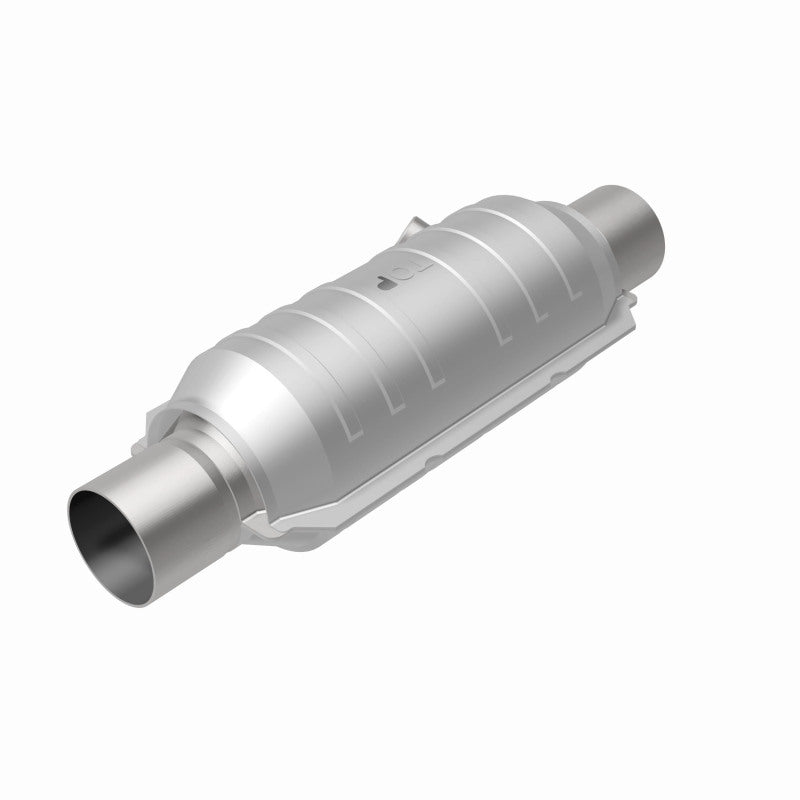 Magnaflow Conv Univ 2.50 OEM Angled O2 Magnaflow