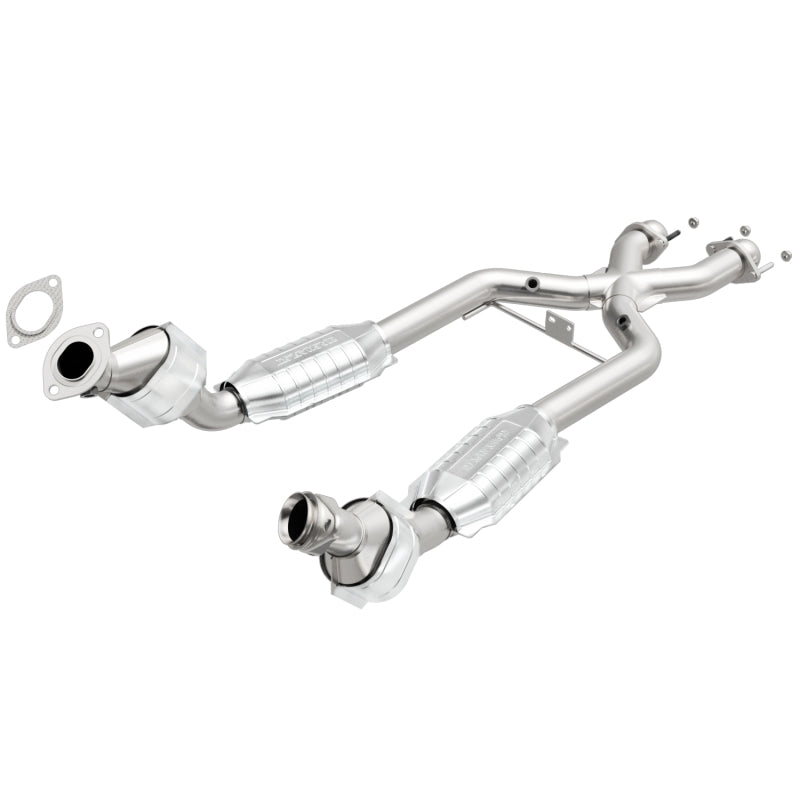 Magnaflow Conv DF 96-98 4.6L *California* Magnaflow