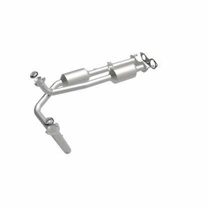 MagnaFlow Converter Direct Fit California Grade 96-00 GM Tahoe/Yukon/Escalade 5.7L Magnaflow