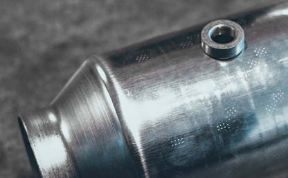 Magnaflow Carb Compliant SS Univ. Catalytic Converter 8.125in Body L X 5in Body W  (2.50 CA Spun) Magnaflow