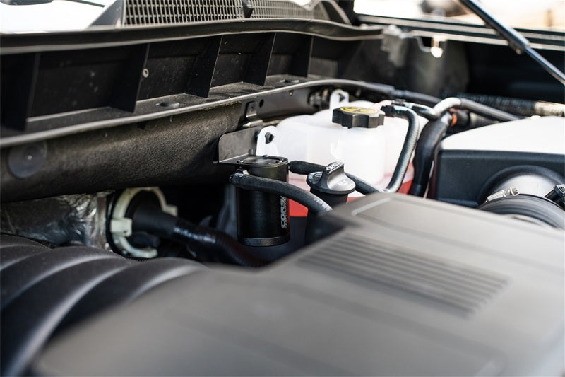 Corsa ALUMINUM OIL CATCH CAN W/ BRACKET | 2019-23 SILVERADO, SIERRA, 2021-23 GM SUV 6.2 & 5.3 CORSA Performance
