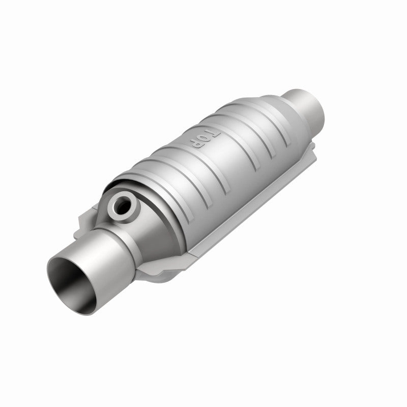 Magnaflow Conv Univ 2.25 1/O2 CA Magnaflow